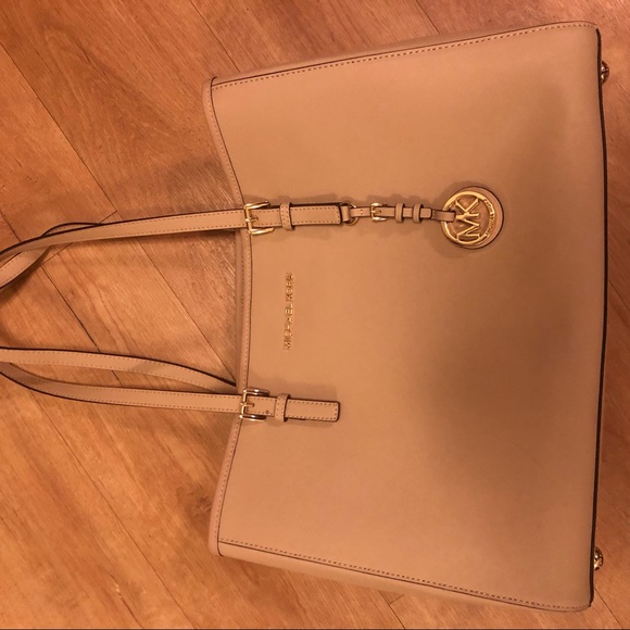 Michael kors tote with divider pockets - Picture 3 of 7